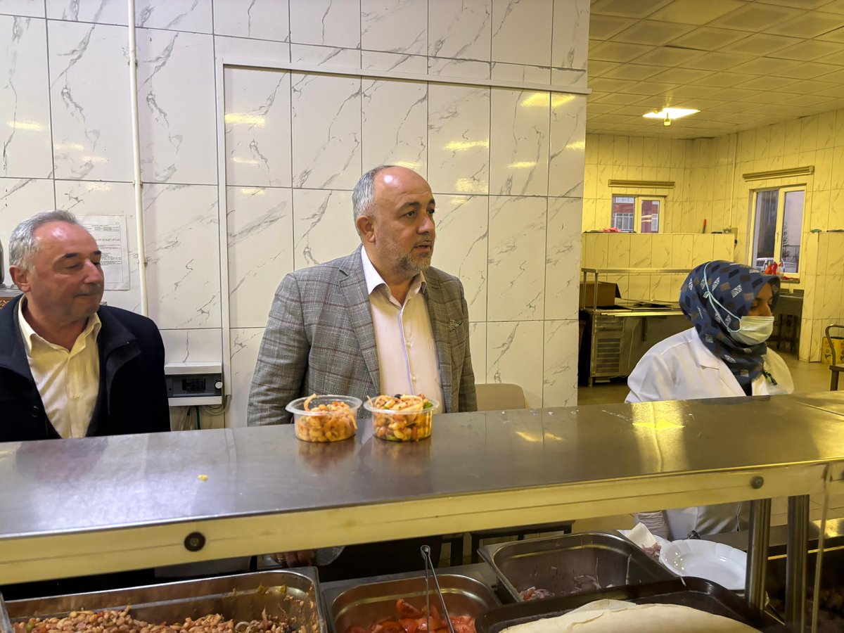 Afyonkarahisar Gençlik ve Spor İl Müdürü İsmail Hakkı Kasapoğlu ile Öğrenci İftarı