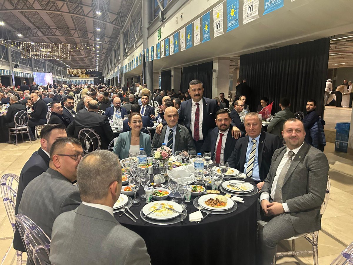 İyi Parti Afyonkarahisar Millet Vekili İle Ramazan Iftarı