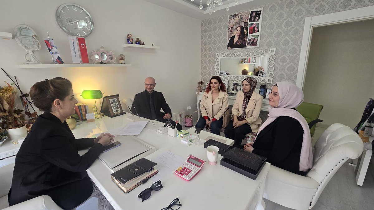 Afyonkarahisar Baro Başkanlığı, Kadın ve Çocuk Hakları Komisyonu'ndan Uğikad Derneği'ne Ziyaret