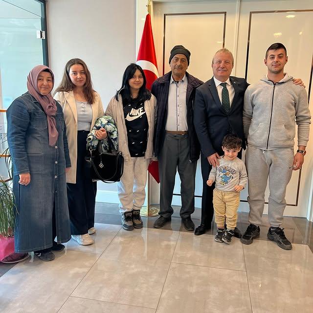 Dr. Mahmut Koçak'a Ziyaret: Dostluğun Önemi ve Aile Bağları