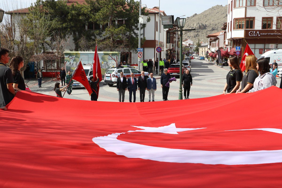 Şanlı Bayrak, Eskişehir'den Ankara'ya Doğru Yol Alıyor