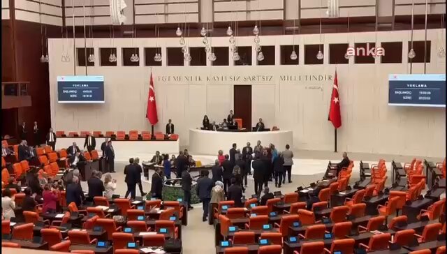 İmamoğlu'nun Diploması Konusunda CHP Milletvekili Süllü Açıklaması