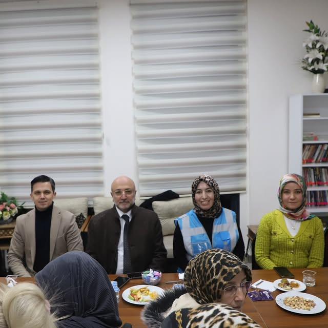 AK Parti, Afyonkarahisar'da Dazkırı Kadınlarla Buluştu