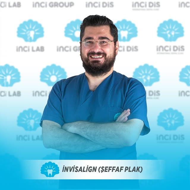 Uzm. Dr. Özgür Demir, Şeffaf Plak Tedavileri Hakkında Bilgi Veriyor
