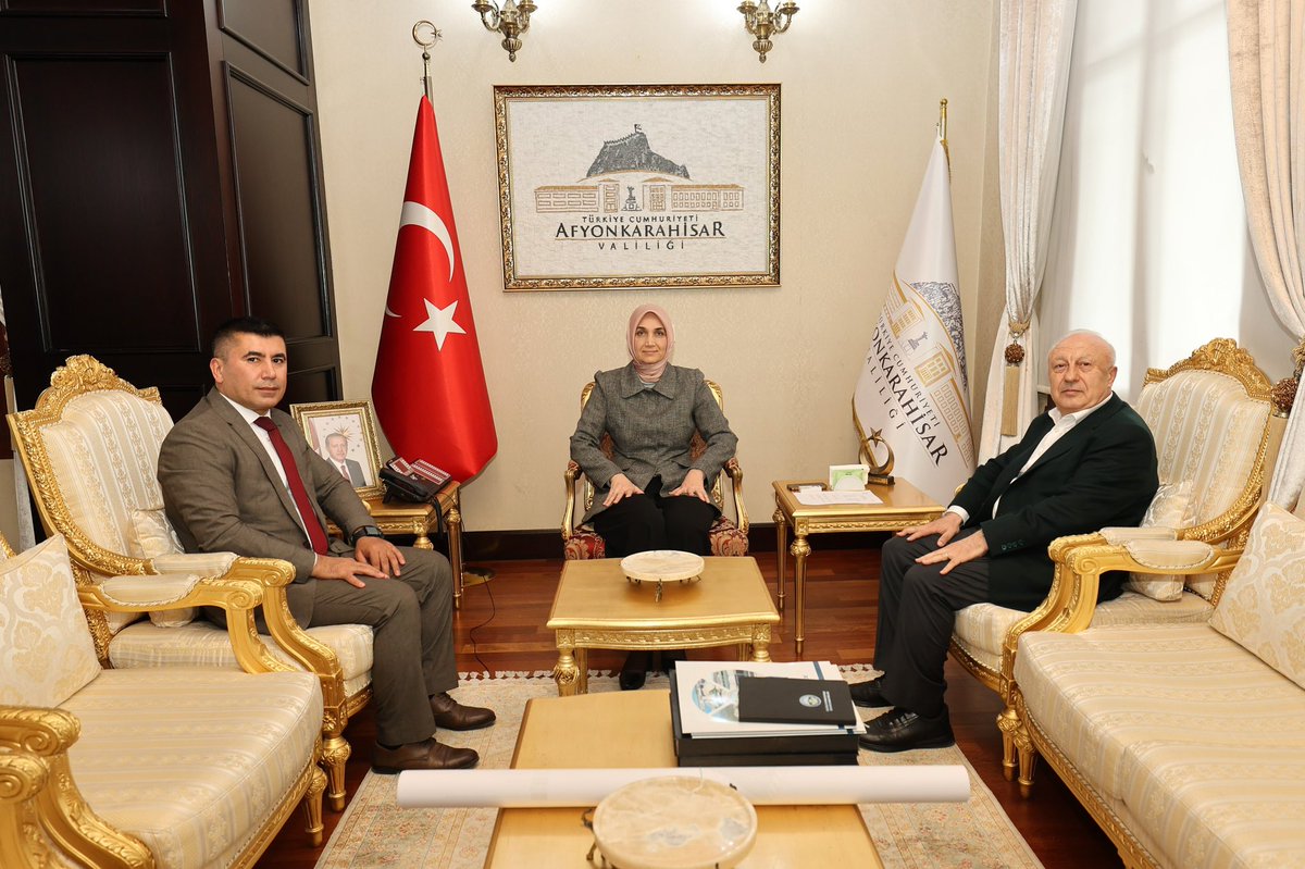 Afyonkarahisar Valisi, İş İnsanı Demirel ile Toplantı Gerçekleştirdi