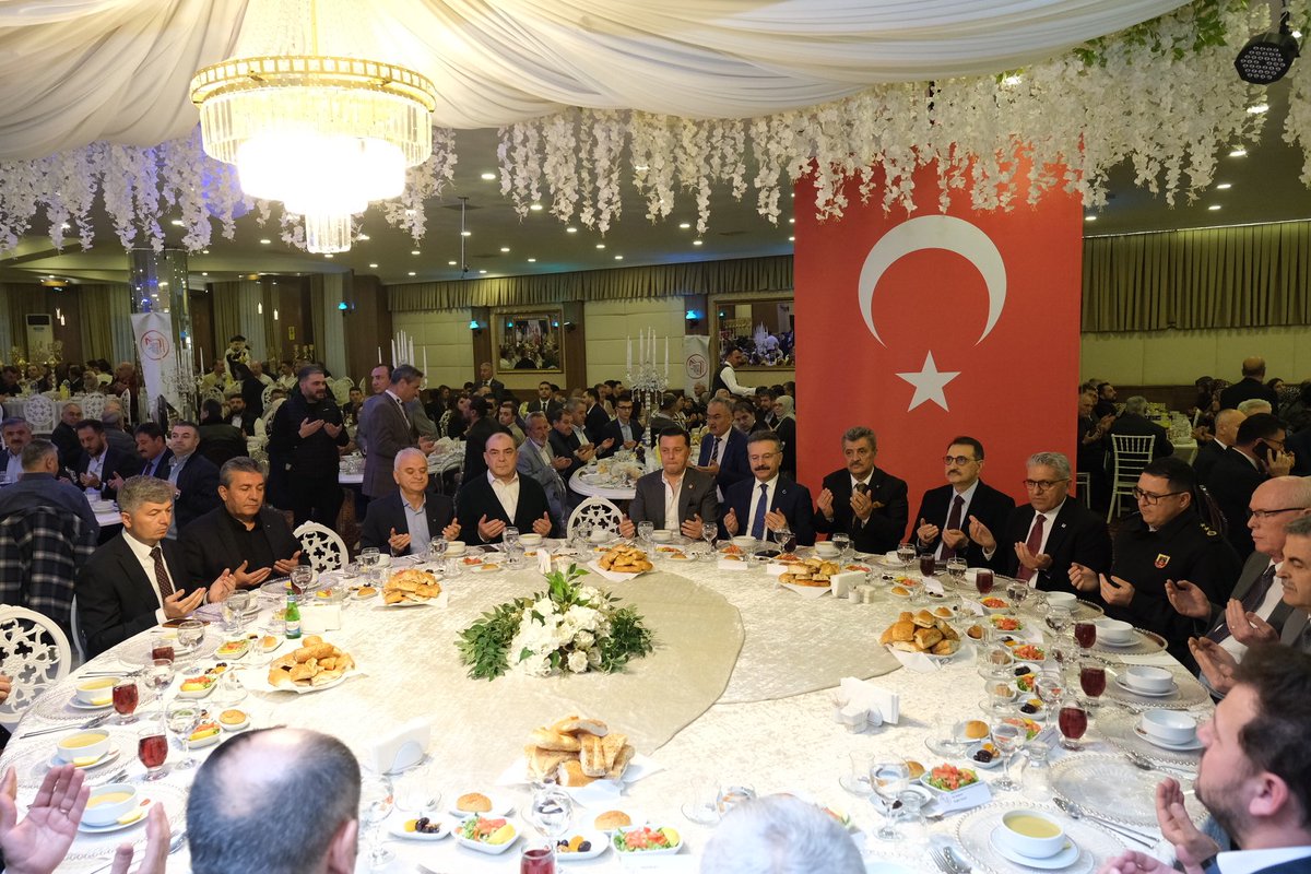 ETO Başkanı ve Meclis Başkanı, Esnaf ve Sanatkarlar Odaları Birliği İftarında Buluştu