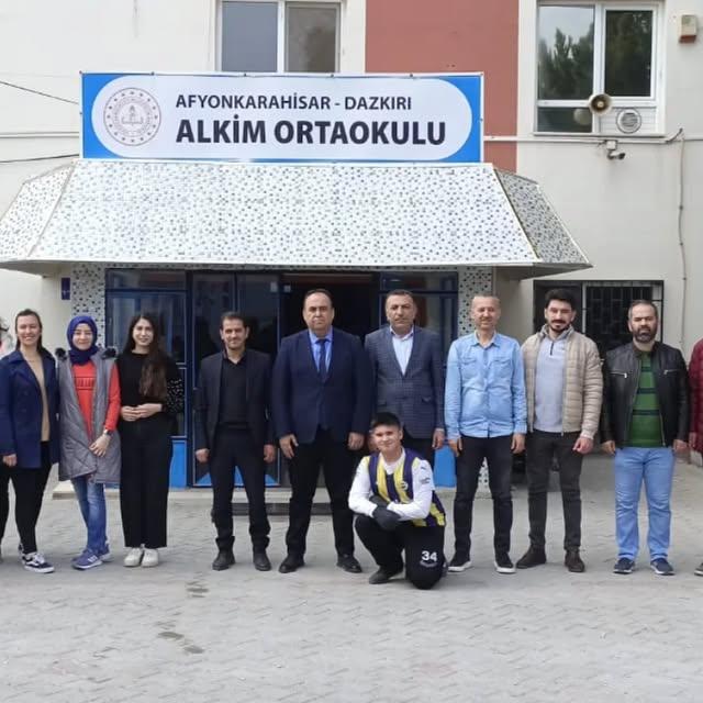 Afyonkarahisar Dazkırı'da Okul Ziyareti: Eğitimde Başarıya Katkı Veren Öğretmenlere Destek