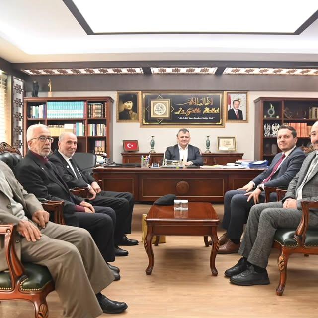 Saadet Partisi Heyeti, Emirdağ Belediye Başkanı Koyuncuya Ziyarette Bulundu