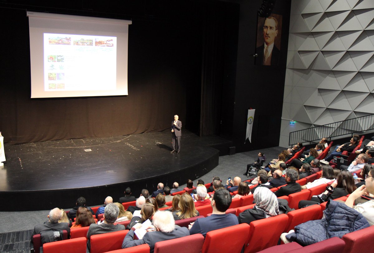 Denizli’de Bağımlılıkla Mücadele Konferansı Düzenlendi