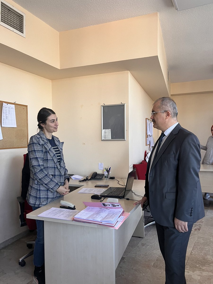 Afyonkarahisar İl Müdürü Erdoğan, Sandıklı Sosyal Hizmet Merkezi'ni Ziyaret Etti