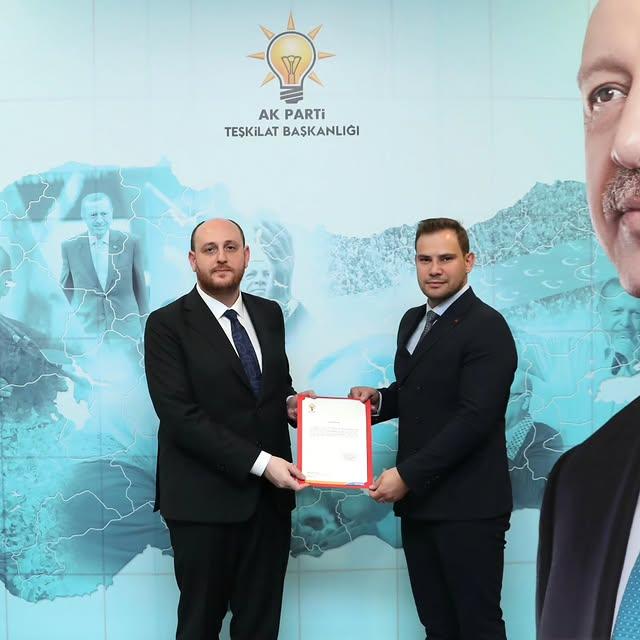 Dinar'da Yeni İlçe Başkanı: Hüseyin Demir