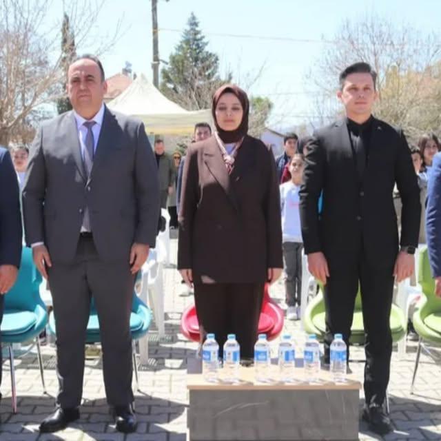 Dazkırı İlçe Milli Eğitim Müdürlüğü Müzik Elçileri Projesi ile Yüreğil Okullarını Ziyaret Etti