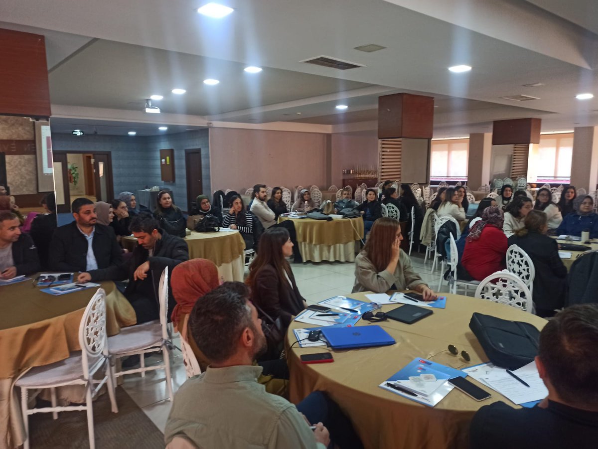 Eskişehir'de Öğreticiler İçin Teknoloji Kullanımı Eğitimi Tamamlandı