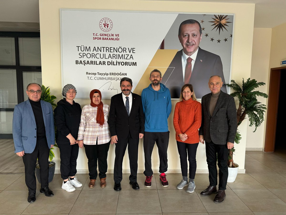 Eskişehir İl Müdürü Şehit Anıl Gül Spor Salonunu Ziyaret Etti