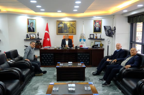 Ege Dernekleri Temsilcileri, Dinar Belediye Başkanı'nı Ziyaret Etti
