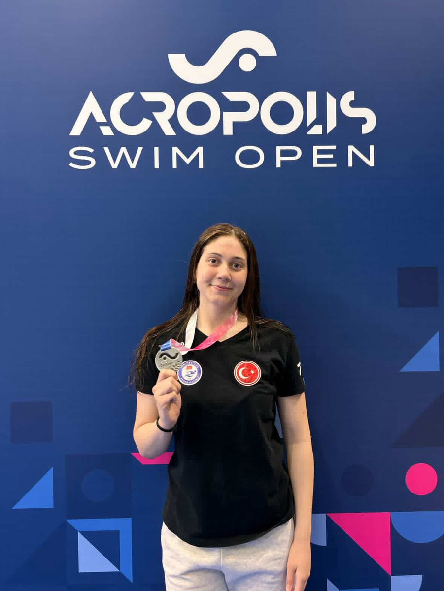 Eskişehirli Yüzücü Sudem Denizli Acropolis Swim Open'de Gümüş Madalya Kazandı