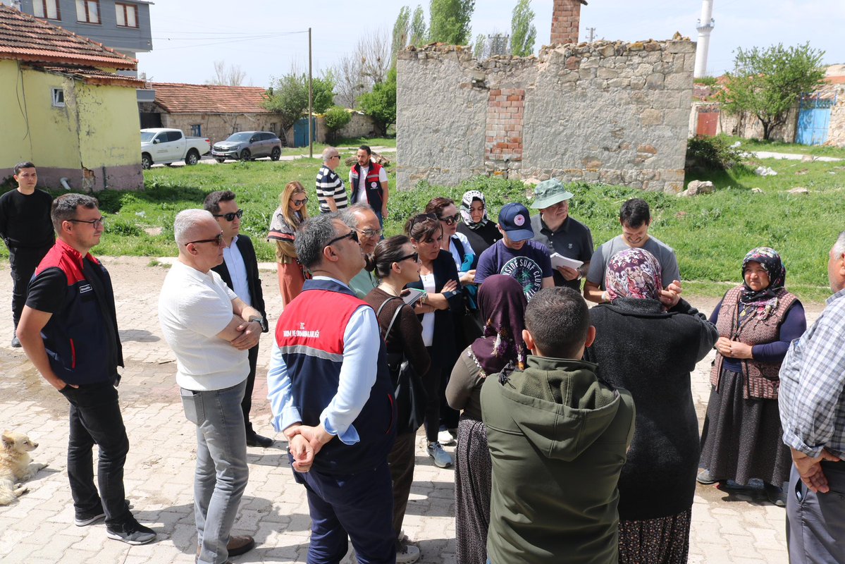 Kaymakam Bildirici, Demirli, Bayramali ve Gazlıgöl'ü Ziyaret Etti, Taziye Diledi