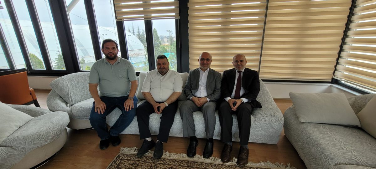 Afyonkarahisar Müftüsü, Hasan Karaağaç'taki Spor Kompleksi İşletmecisini Ziyaret Etti