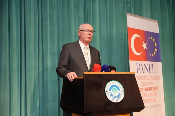 Odunpazarı Belediyesi ve Eskişehir Avrupa Birliği Derneği'nin Ortaklığıyla Türkiye-AB İlişkileri Paneli Düzenlendi