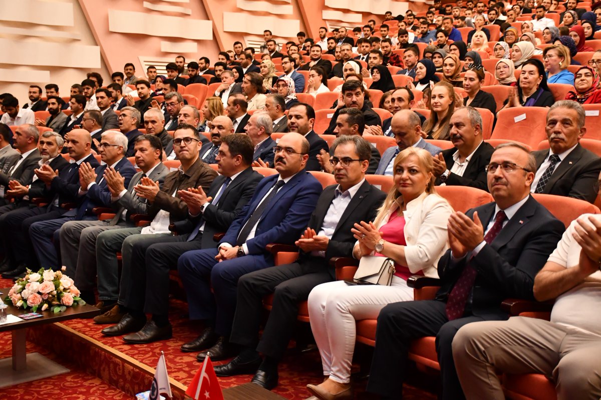 Eskişehir'de Yunus Emre'nin Şiirleri Müzikle Buluştu