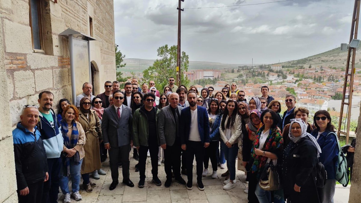 Eskişehir'de Şehir ve Kültür Akademisi ile Biyografi Akademisi Etkinliğinde Anlamlı Söyleşi Düzenlendi