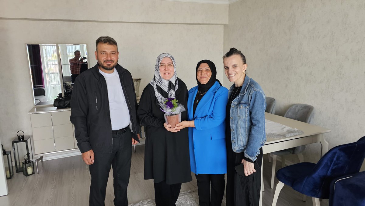 Ak Parti Afyonkarahisar Kadın Kolları Başkanı'ndan Annesi Günü Ziyaretleri Açıklaması