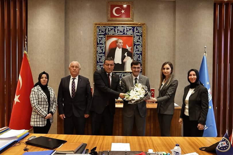 SGK İl Müdürü Sayar, Kütahya Belediye Başkanı Kahveci'yi Ziyaret Etti