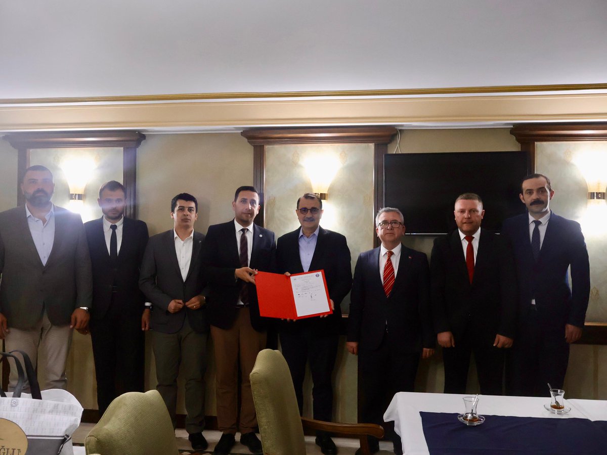 AK Parti Milletvekili Dönmez, Büro Memur-Sen Eskişehir Şube Başkanı Öngel'i Ağırladı