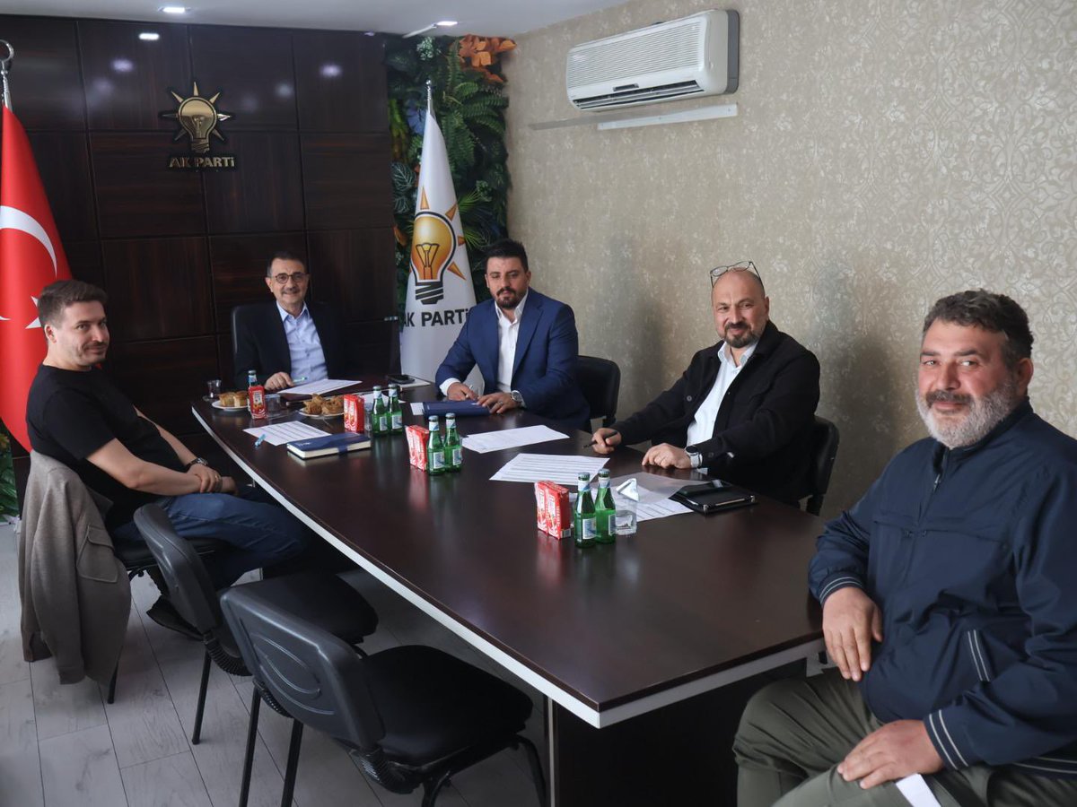 Ak Parti Milletvekili Dönmez, Eskişehir'de Vatandaşlarla Buluştu