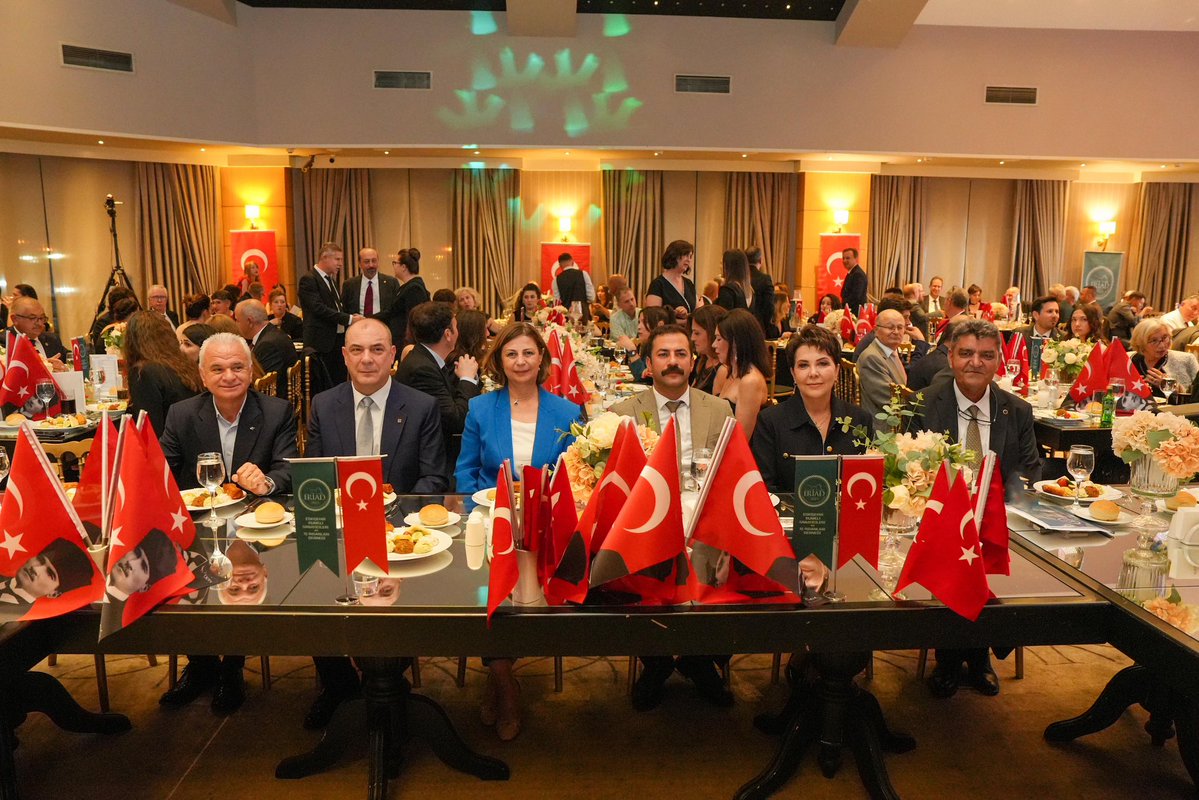 CHP Eskişehir İl Başkanlığı, ERİAD'ın 10. Yıl Kutlamasına Katıldı