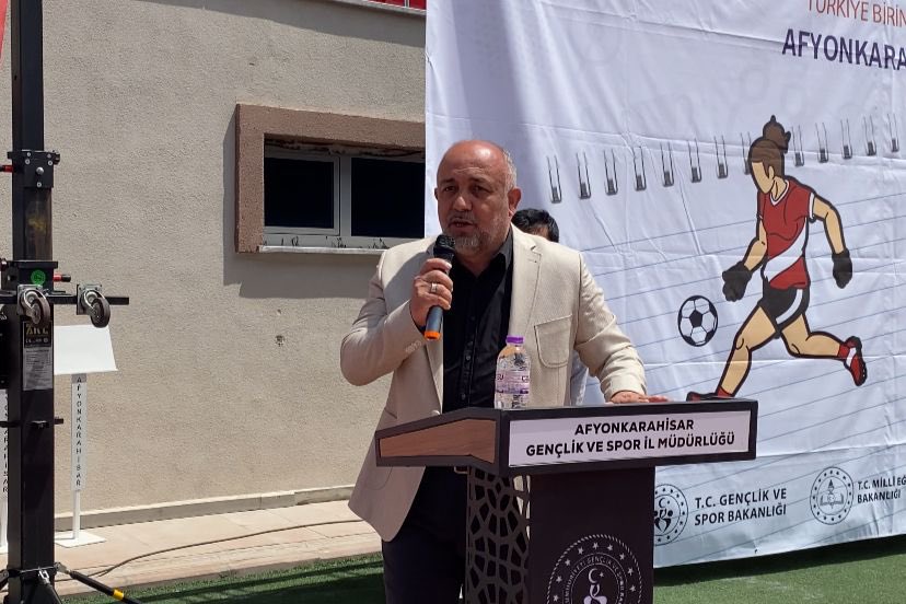 Afyonkarahisar'da Okul Sporları Futbol Şampiyonası Başladı