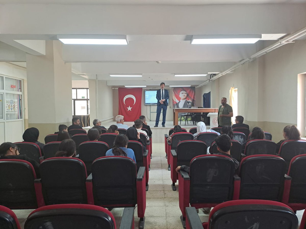 Başmakçı'da LGS Değerlendirme Toplantısı Düzenlendi