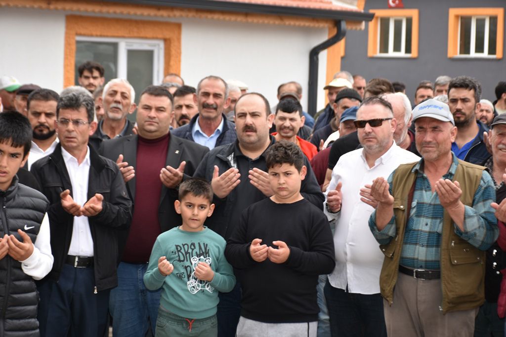 AK Parti Delegeleri, Oklubalı Mahallesi'nde Yağmur Duası Yaptı