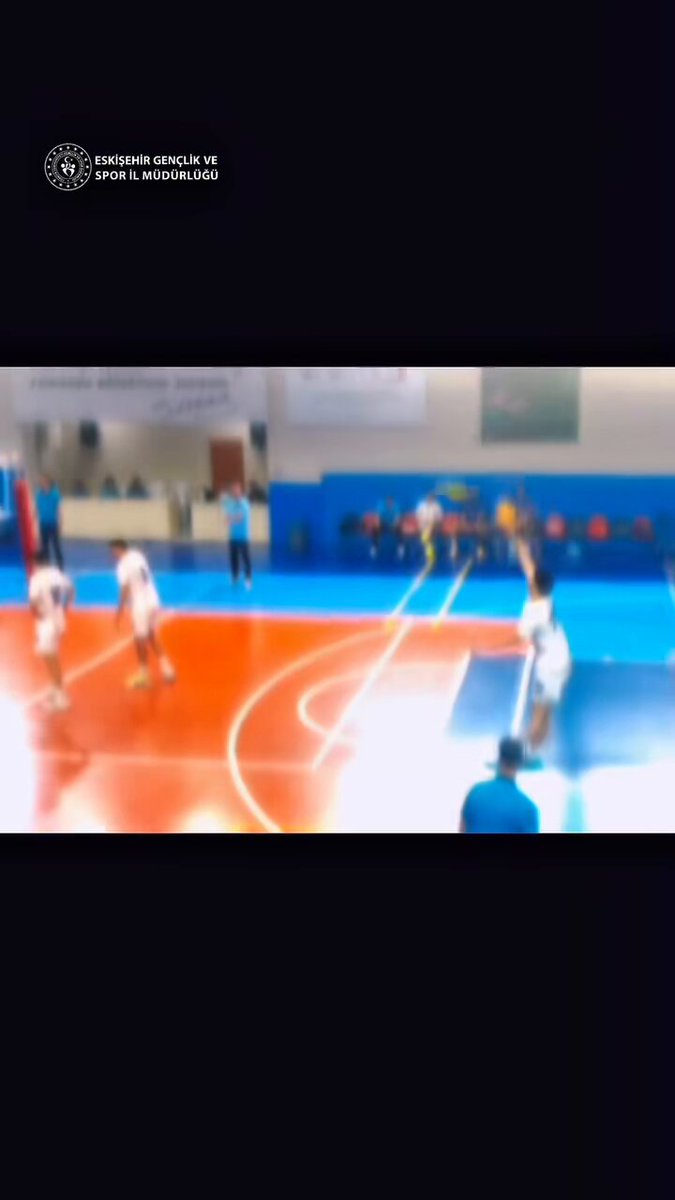ÜNİLİG Voleybol Süper Ligi Mücadeleleri Eskişehir'de Devam Ediyor