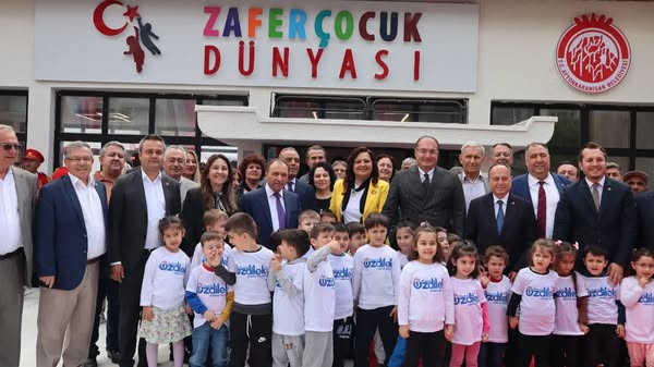 Afyonkarahisar'da Zafer Çocuk Dünyası Açıldı