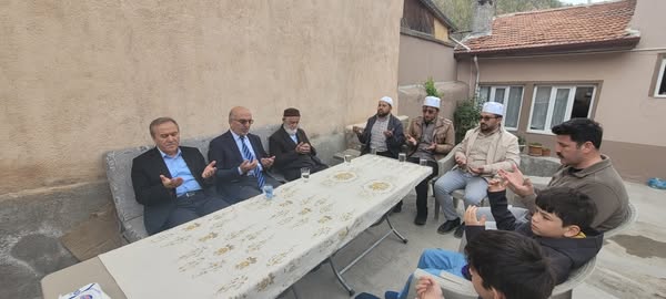 Afyonkarahisar Müftüsü, Diyanet Başkanı'nın Korumasının Anneannesi İçin Taziye Ziyareti Gerçekleştirdi