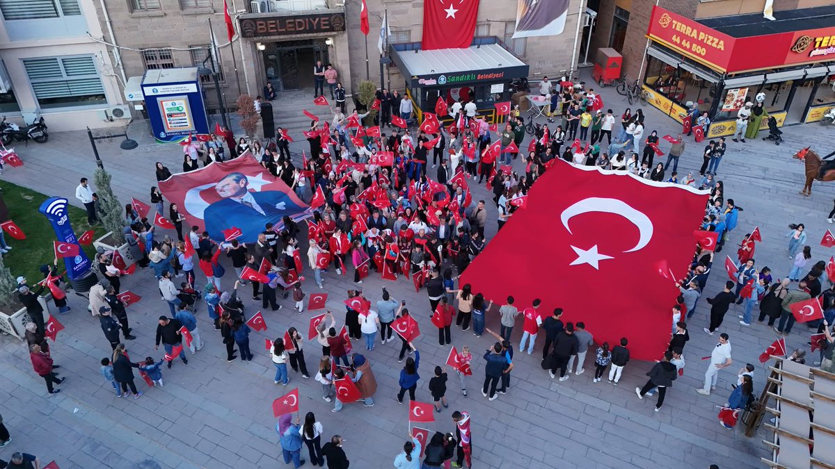 Sandıklı'da 19 Mayıs Atatürk'ü Anma Gençlik ve Spor Bayramı Coşkuyla Kutlandı