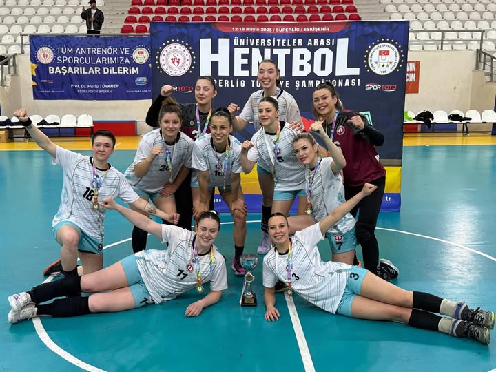 Anadolu Üniversitesi Kadın Hentbol Takımı Dördüncü Kez Şampiyon