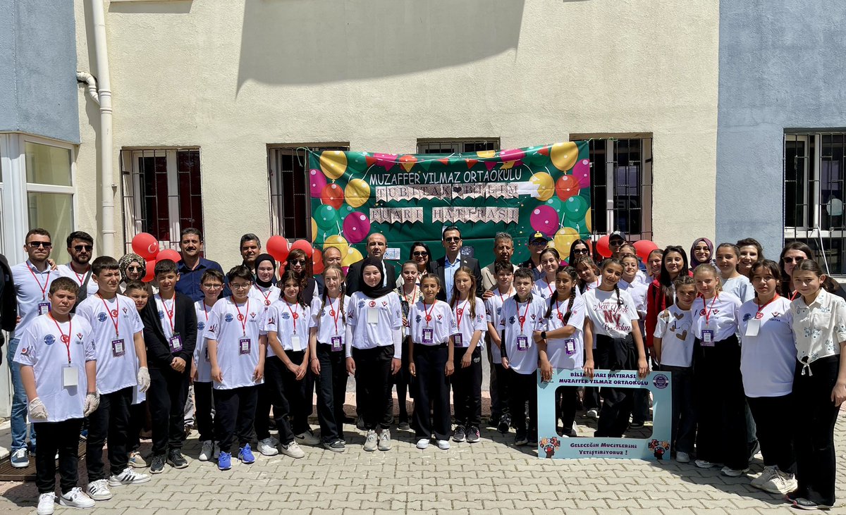 Sinanpaşa'da TÜBİTAK Bilim Fuarı Düzenlendi