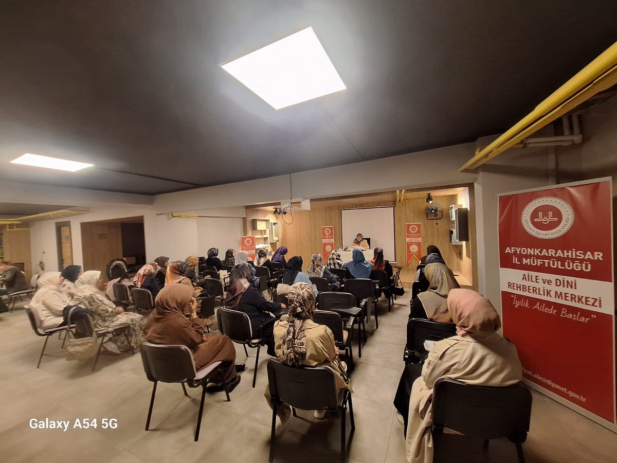 Afyonkarahisar'da Aile Değerleri Konferansı Düzenlendi