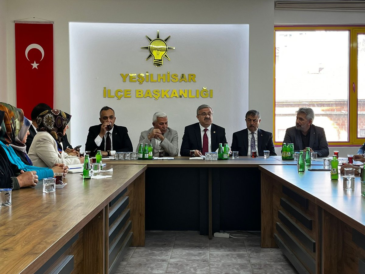AK Parti Heyeti, Yeşilhisar'da İlçe Teşkilatıyla Bir Araya Geldi