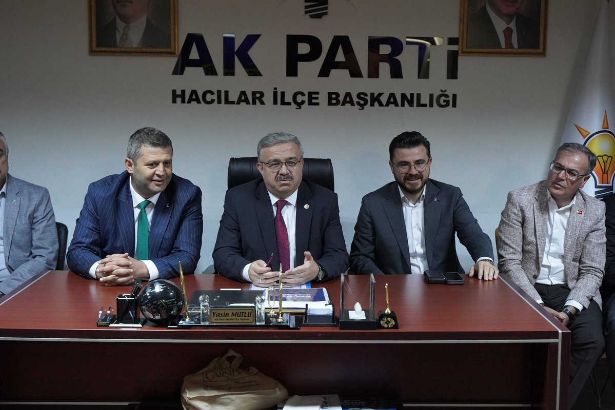 AK Parti Kayseri İl Başkanı, Hacılar'da Teşkilatla Bir Araya Geldi