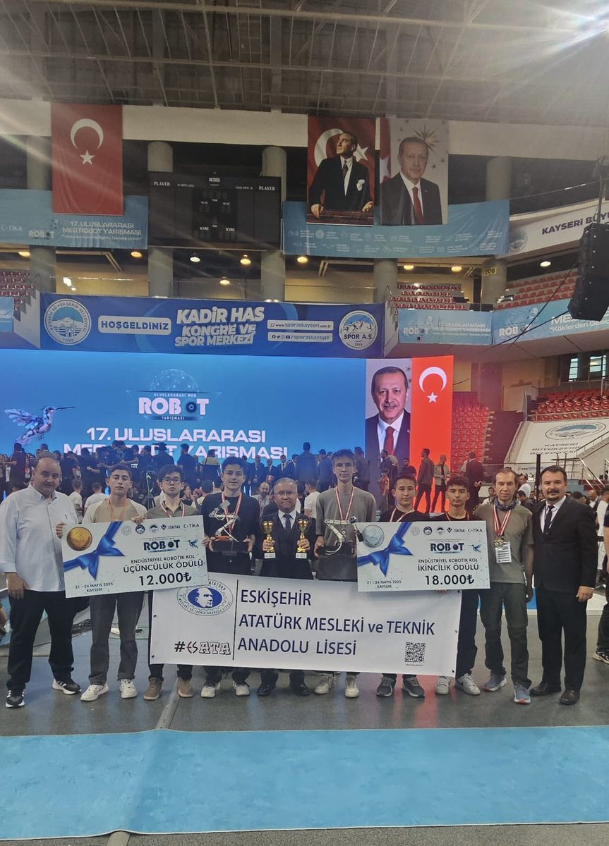 Eskişehirli Öğrenciler MEB Robot Yarışması'nda Başarılı