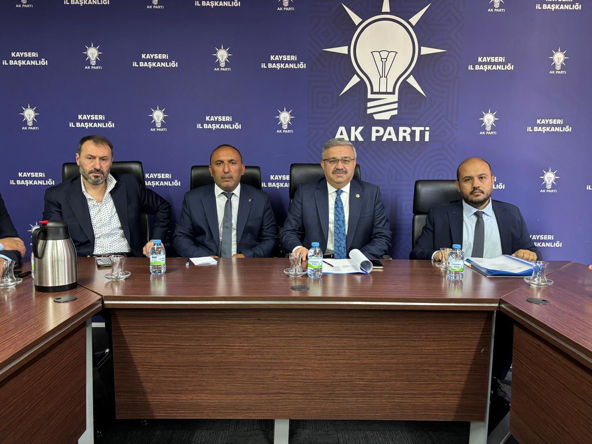 AK Parti Kayseri İl Başkanı, Akkışla İlçe Teşkilatı ile İstişare Toplantısı Gerçekleştirdi