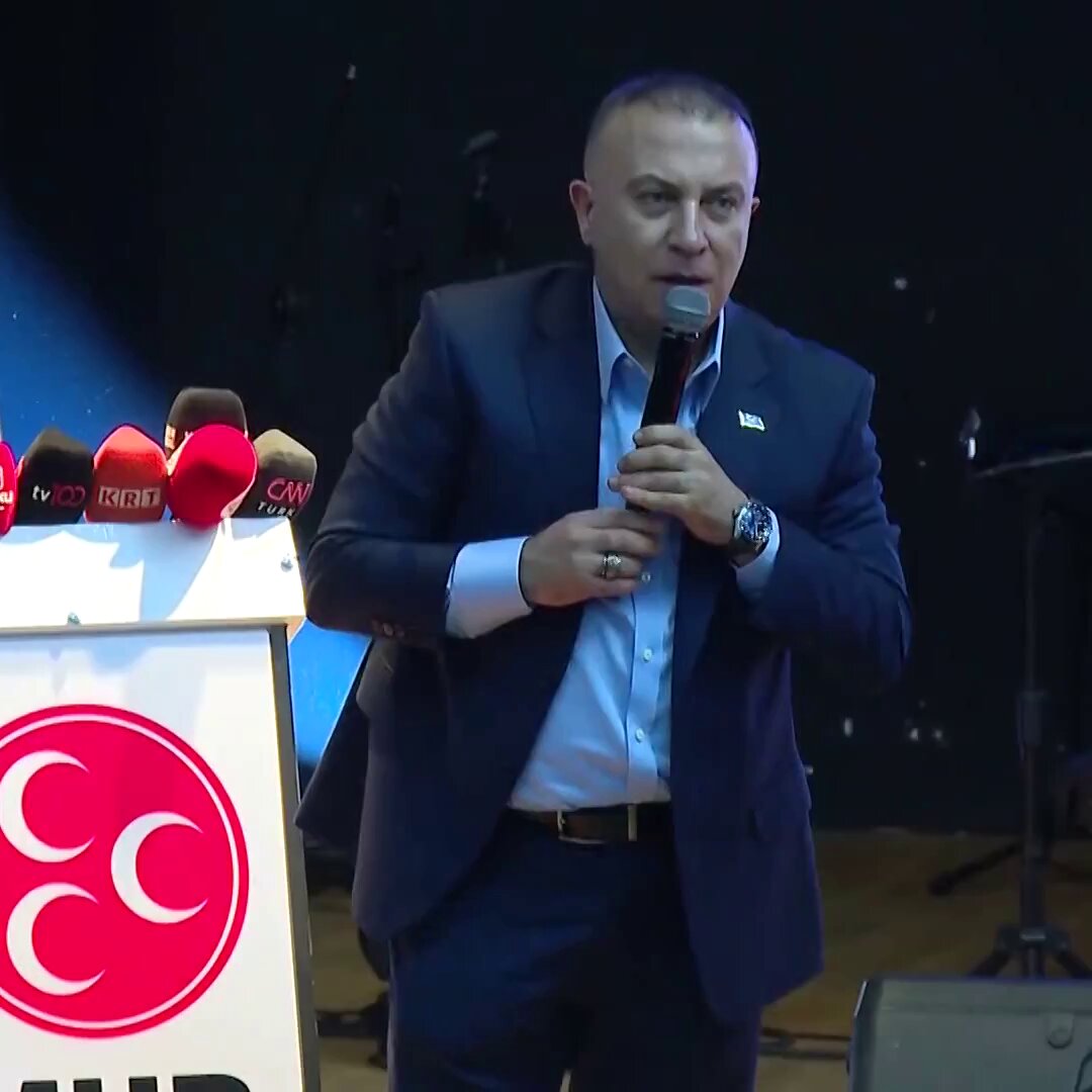 MHP'li Yönetici, Abdurrahim Karakoç'un Şiirini Paylaştı