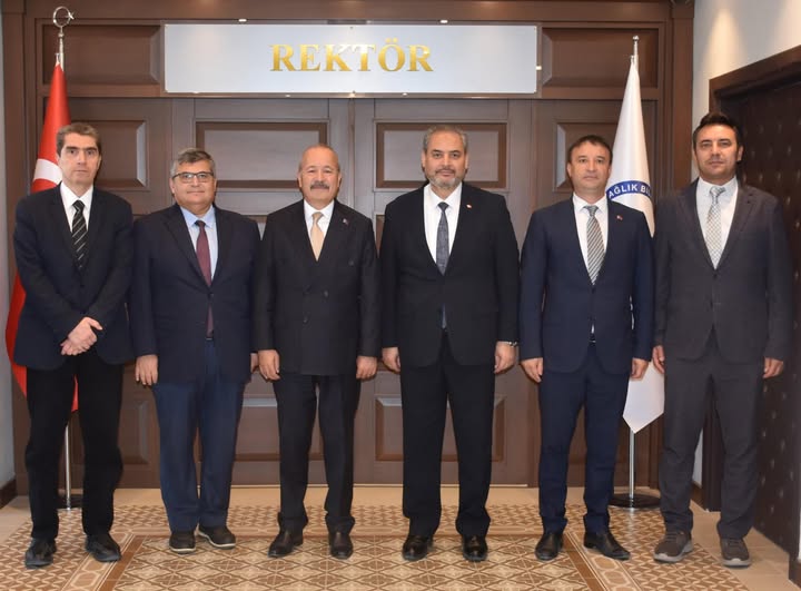 Afyonkarahisar Sağlık Bilimleri Üniversitesi Rektörü Aslan, MHP İl Başkanı Kahveci'yi Ağırladı