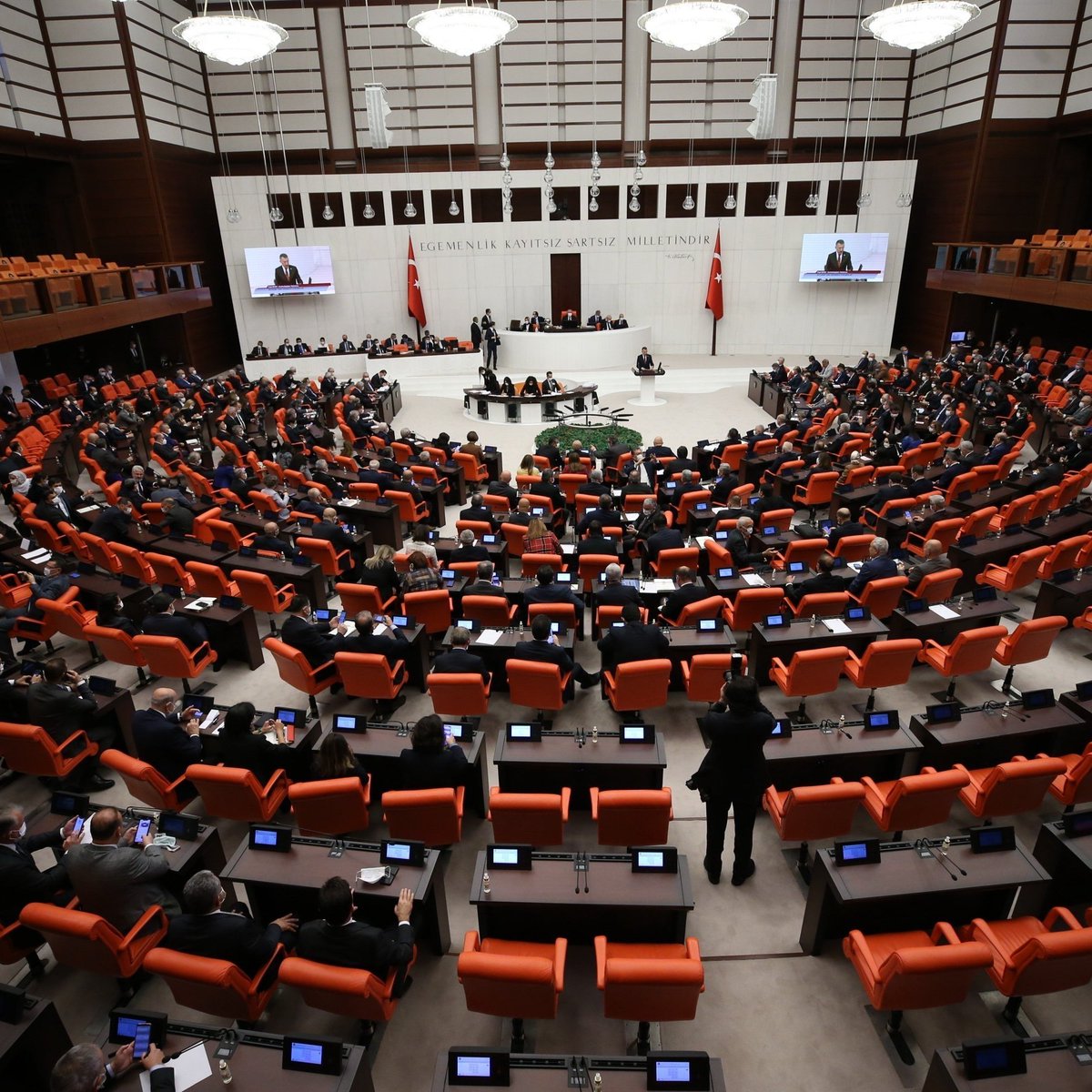 TBMM'de Yemek Ücretlerine Yüksek Zamlar