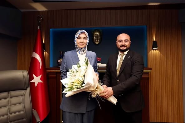 Afyonkarahisar Valisi Yiğitbaşı, Dinar'da Vatandaşlarla Buluştu