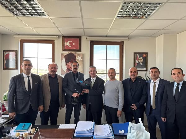 Bolvadin'de Ahilik Haftası Kutlaması: Esnaf ve Sanatkarlar Belediye Başkan Yardımcısını Ziyaret Etti