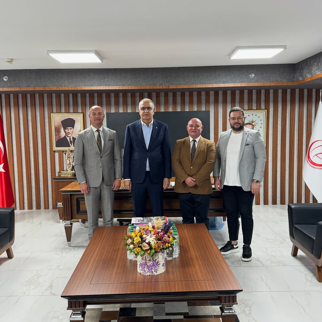 Afyon Belediye Yüntaş, Voleybol Federasyonu Başkanı'nı Ziyaret Etti